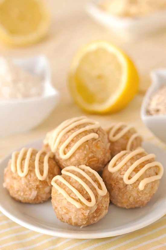 Sometimes you just want something sweet without having to turn on the oven. These 27 delicious no-bake desserts will hit the spot! 27 Scrumptious No-Bake Desserts via tipsaholic.co