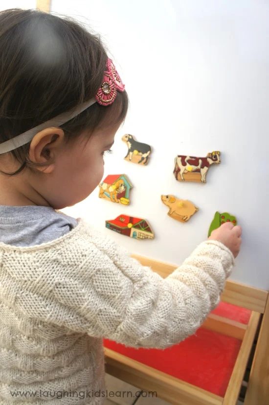 Looking for an straightforward and fun Handmade project to tackle on a slow weekend day? Try one of these 28 Handmade magnet projects, which would also make great gifts! 28 solid H