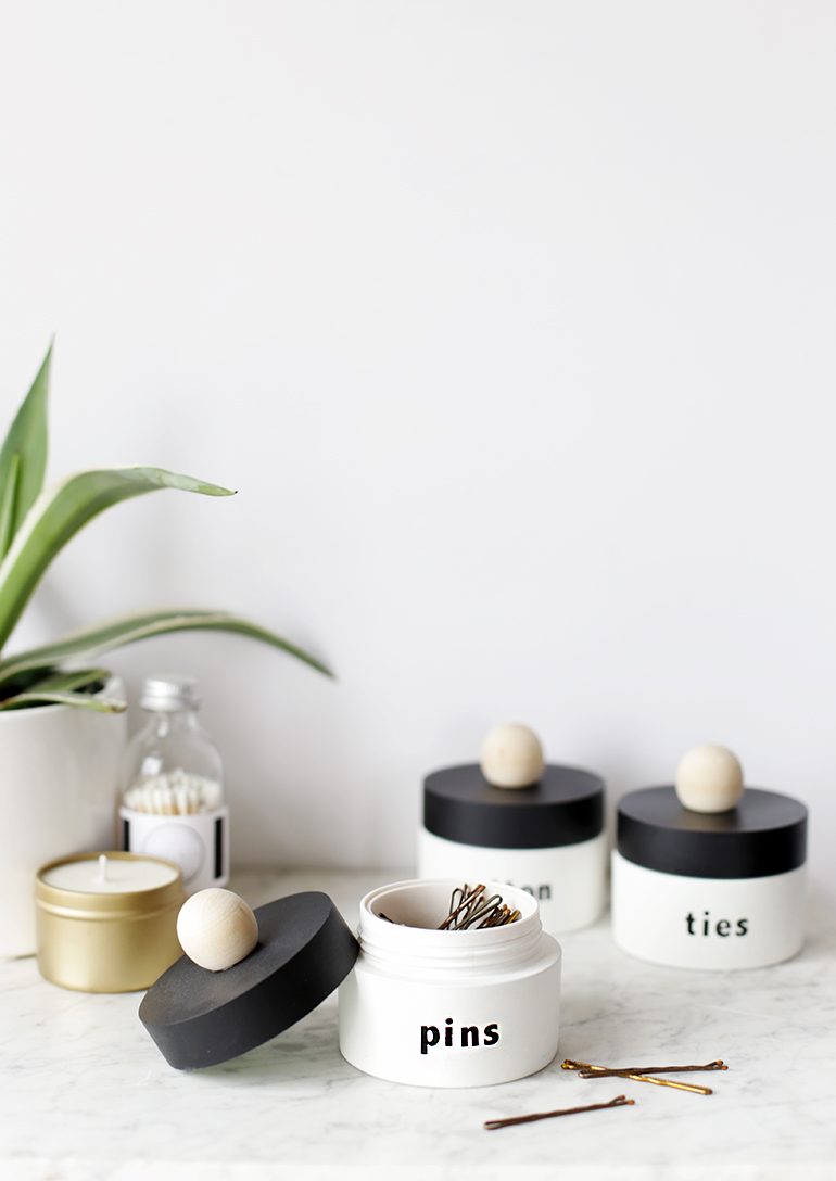 DIYUpcycledStorage Jars1