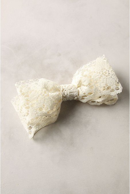 If you're tired of the same boring, store-bought stuff, try making your own Handmade hair accessories! Here're 30 of the best headbands, clips, bobbies and more. 30 Adorable Handma