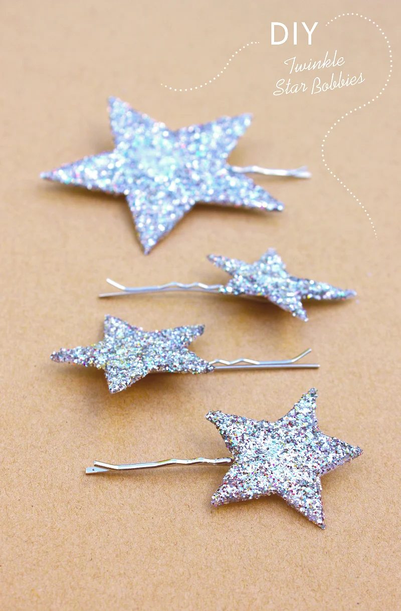If you're tired of the same boring, store-bought stuff, try making your own Handmade hair accessories! Here're 30 of the best headbands, clips, bobbies and more. 30 Adorable Handma