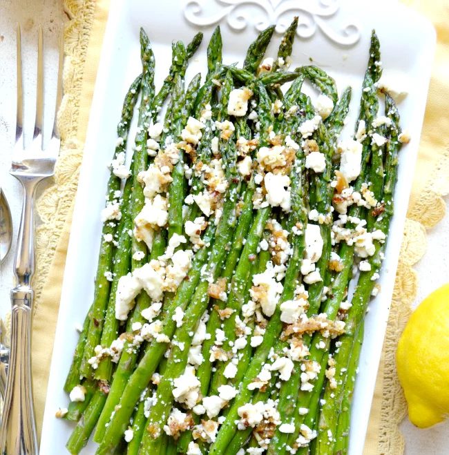 Asparagus, a tasty spring vegetable, can protect against heart disease and cancer. Eat more asparagus by trying these 30 delicious asparagus recipes! 30 Delicious Asparagus Recipes