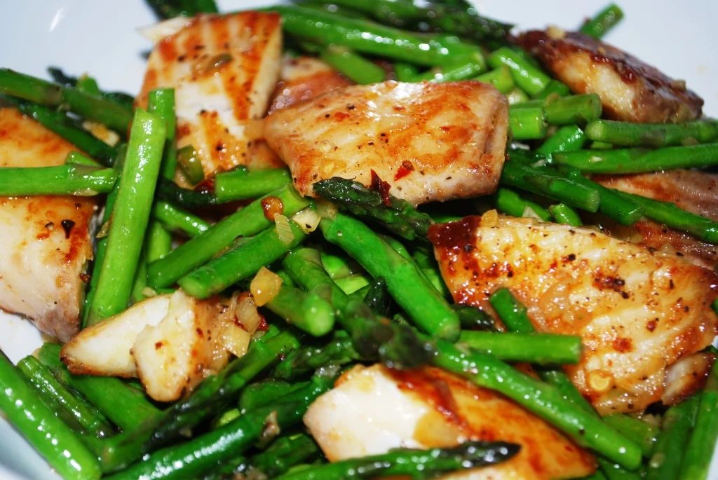 Asparagus, a tasty spring vegetable, can protect against heart disease and cancer. Eat more asparagus by trying these 30 delicious asparagus recipes! 30 Delicious Asparagus Recipes