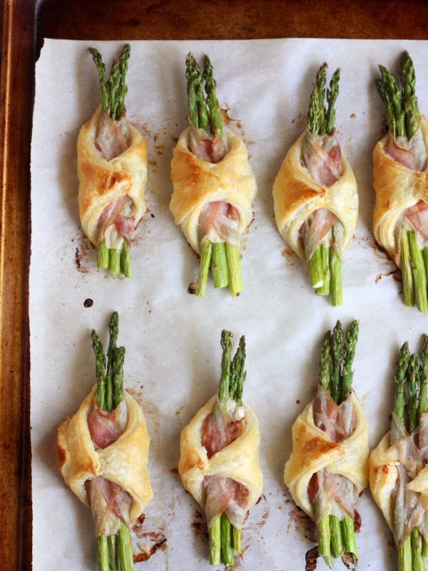 Asparagus, a tasty spring vegetable, can protect against heart disease and cancer. Eat more asparagus by trying these 30 delicious asparagus recipes! 30 Delicious Asparagus Recipes