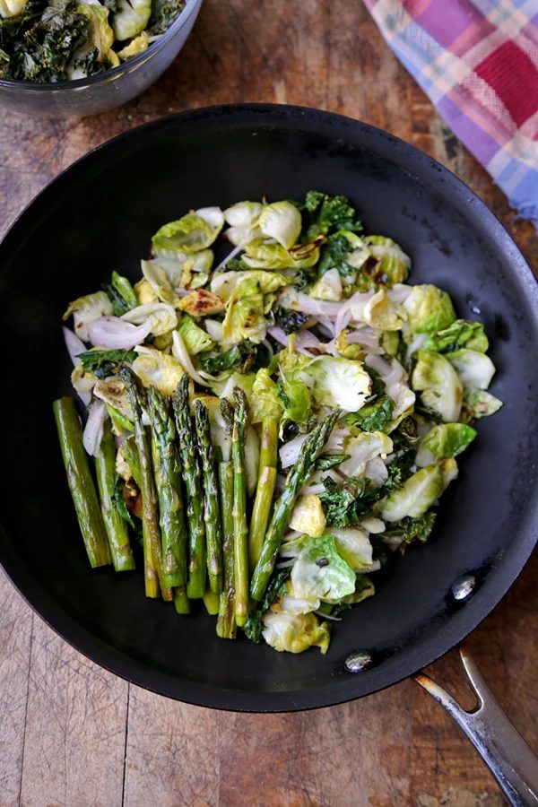 Asparagus, a tasty spring vegetable, can protect against heart disease and cancer. Eat more asparagus by trying these 30 delicious asparagus recipes! 30 Delicious Asparagus Recipes