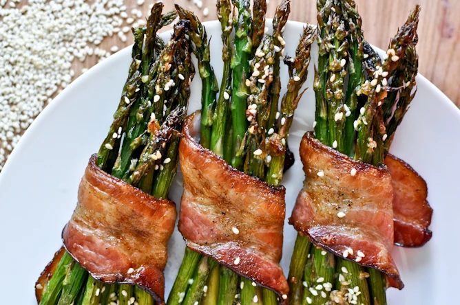 Asparagus, a tasty spring vegetable, can protect against heart disease and cancer. Eat more asparagus by trying these 30 delicious asparagus recipes! 30 Delicious Asparagus Recipes