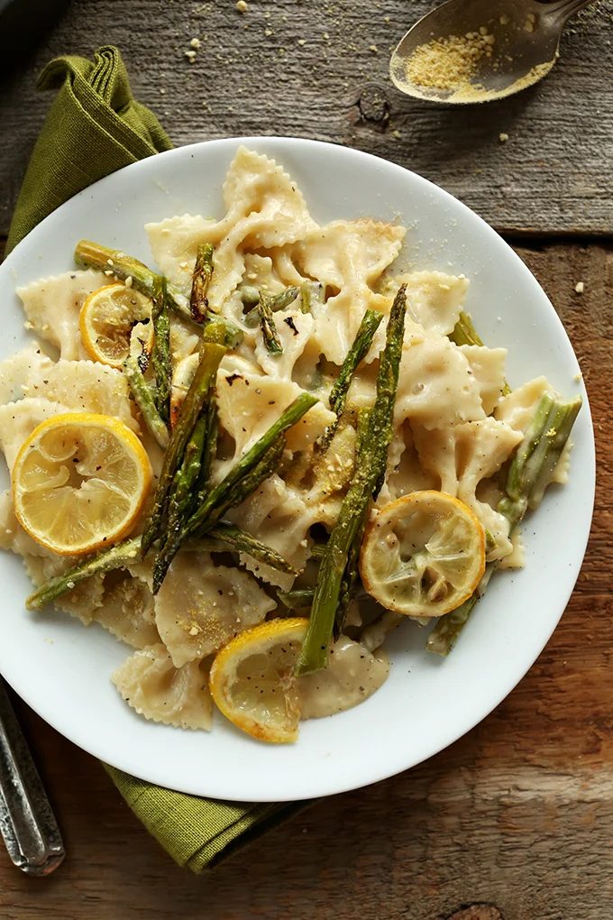 Asparagus, a tasty spring vegetable, can protect against heart disease and cancer. Eat more asparagus by trying these 30 delicious asparagus recipes! 30 Delicious Asparagus Recipes