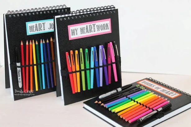 Tweens are sometimes hard to find gifts for. Rather than buy one make one with these 30 Christmas gifts to make your Tween featured on Bekob.com