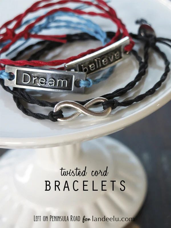 Tweens are sometimes hard to find gifts for. Rather than buy one make one with these 30 Christmas gifts to make your Tween featured on Bekob.com