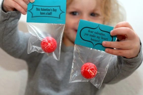 Sometimes there can be too much candy on Valentine's Day. Avoid too much sugar by gifting one of these 30 Clever Food-Free Valentines for Kids - tipsaholic, #valentines, #valentine