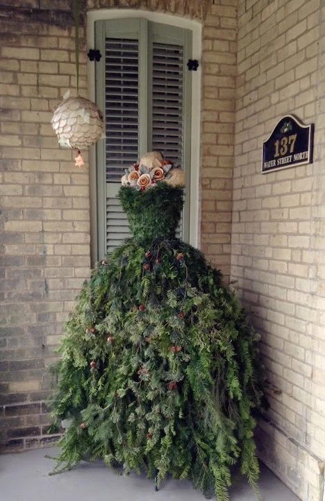 Christmas Dress Outside