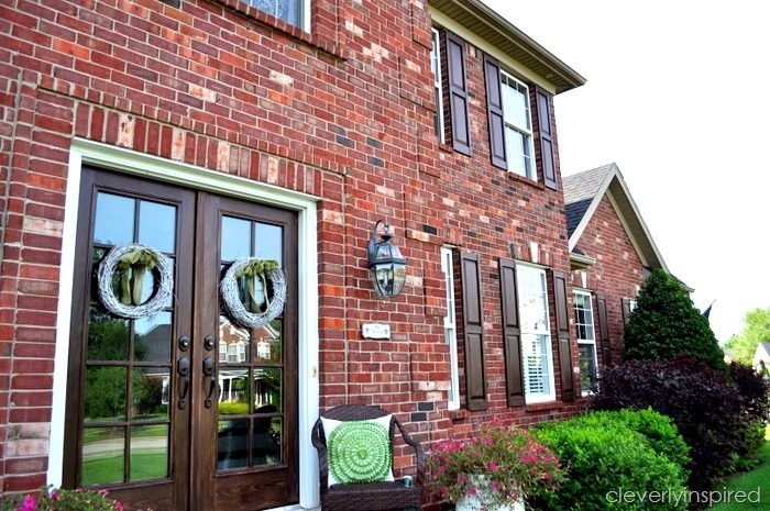 Staining Vinyl Shutters A New Color