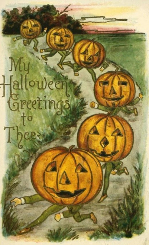 Add something fun and unique to your Halloween decor with one of these 30+ Free Printable Vintage Halloween Images featured on Bekob.com