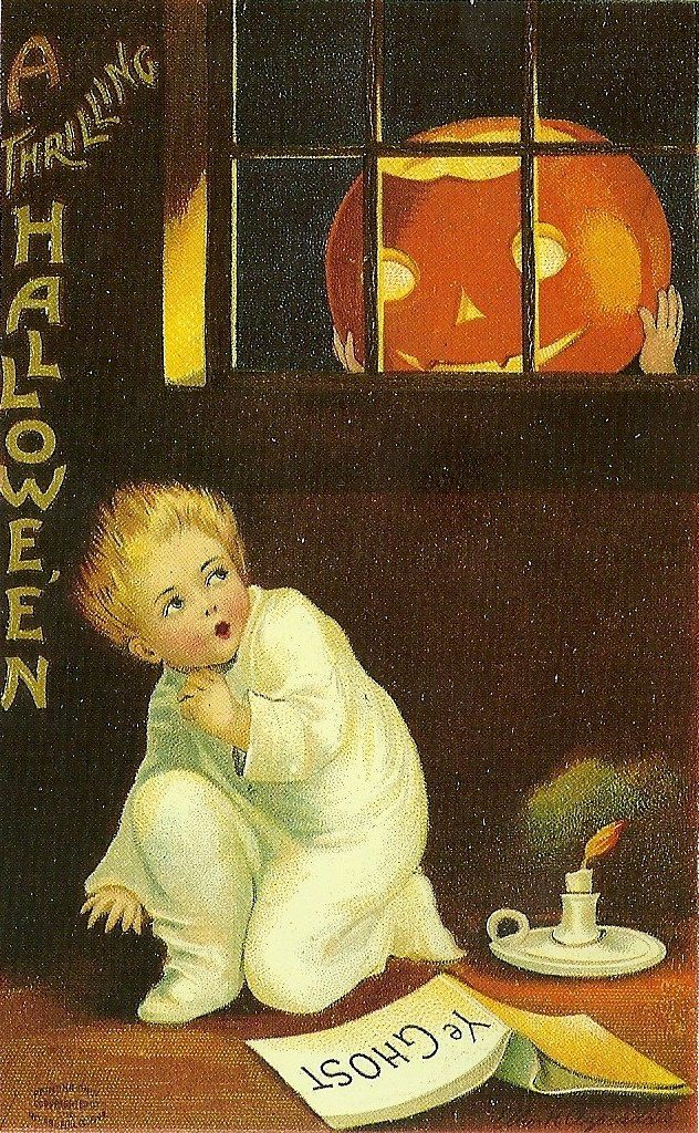 Add something fun and unique to your Halloween decor with one of these 30+ Free Printable Vintage Halloween Images featured on Bekob.com