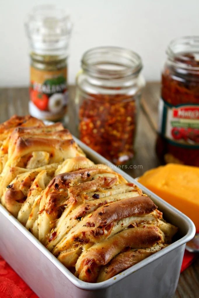 herb cheese sun dried tomatoes pull apart bread recipe