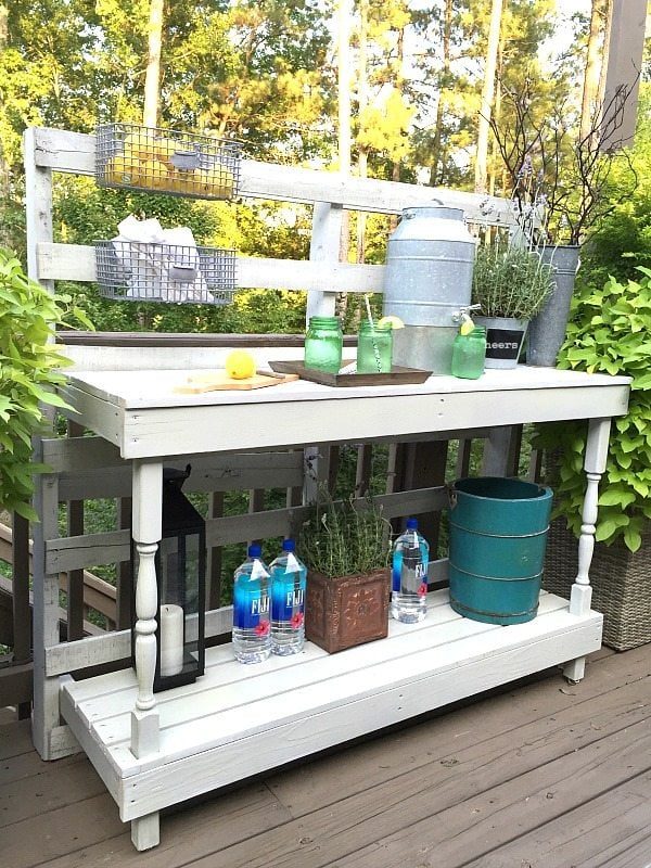 rustic-farmhouse-serving-area-option-made-from-a-pallet-outdoor-potting-table-serves-as-buffet-or-drink-service-area