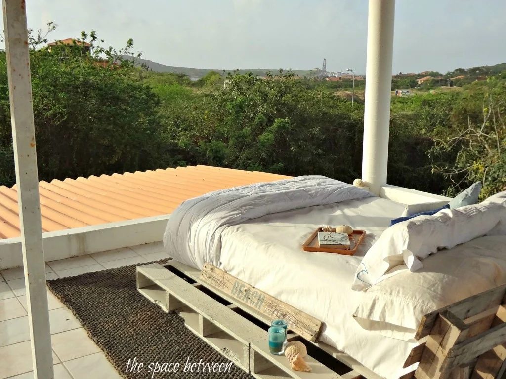 pallet-bed-beach-house-rooftop-bedroom-the-space-between