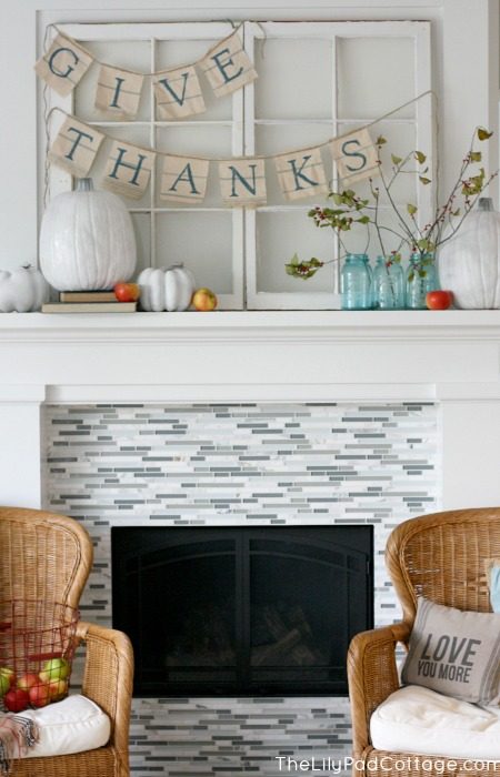 Take your decor from Fall to Thanksgiving by changing a couple of things and using this inspiration. 30 well fitted Thanksgiving Mantels Featured On Bekob.com