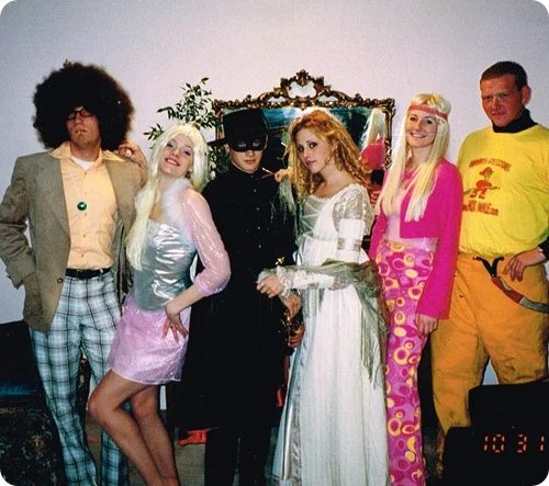 Halloween first date10 31 days Bekob