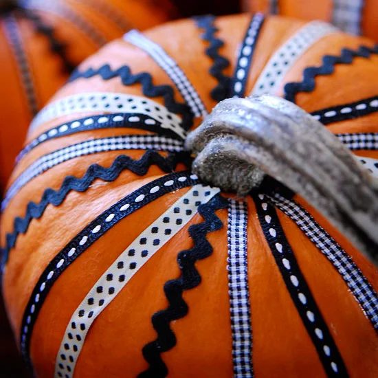35 No-Carve Pumpkin Decorating Inspirations - Tipsaholic, #Halloween, #halloweenDIY, #pumpkin, #nocarvepumpkins