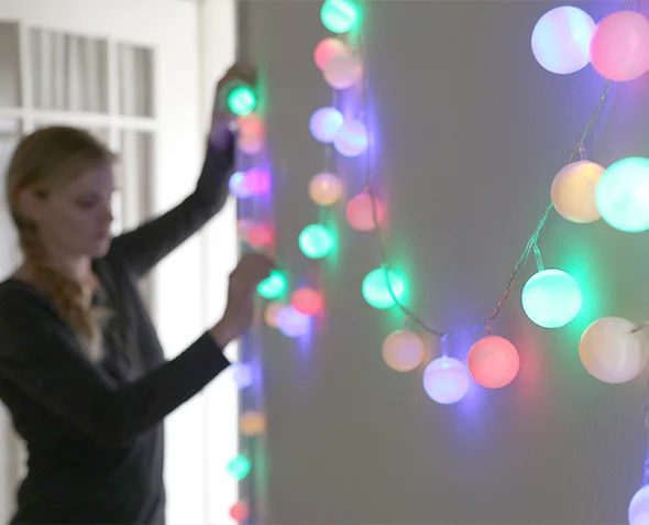 String lights are an inexpensive way to dress up so many areas in the home. Outdoor, indoor, dress them up and more. 36 Clever Ways to Use String Lights via Bekob.com