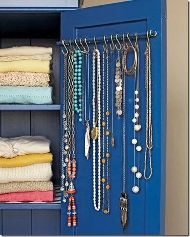 hidden jewelry-storage-option