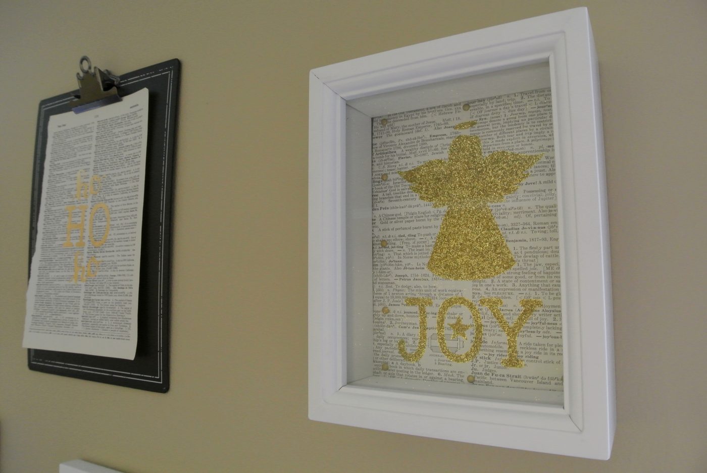 gold print gallery wall for Christmas @ Bekob (6)