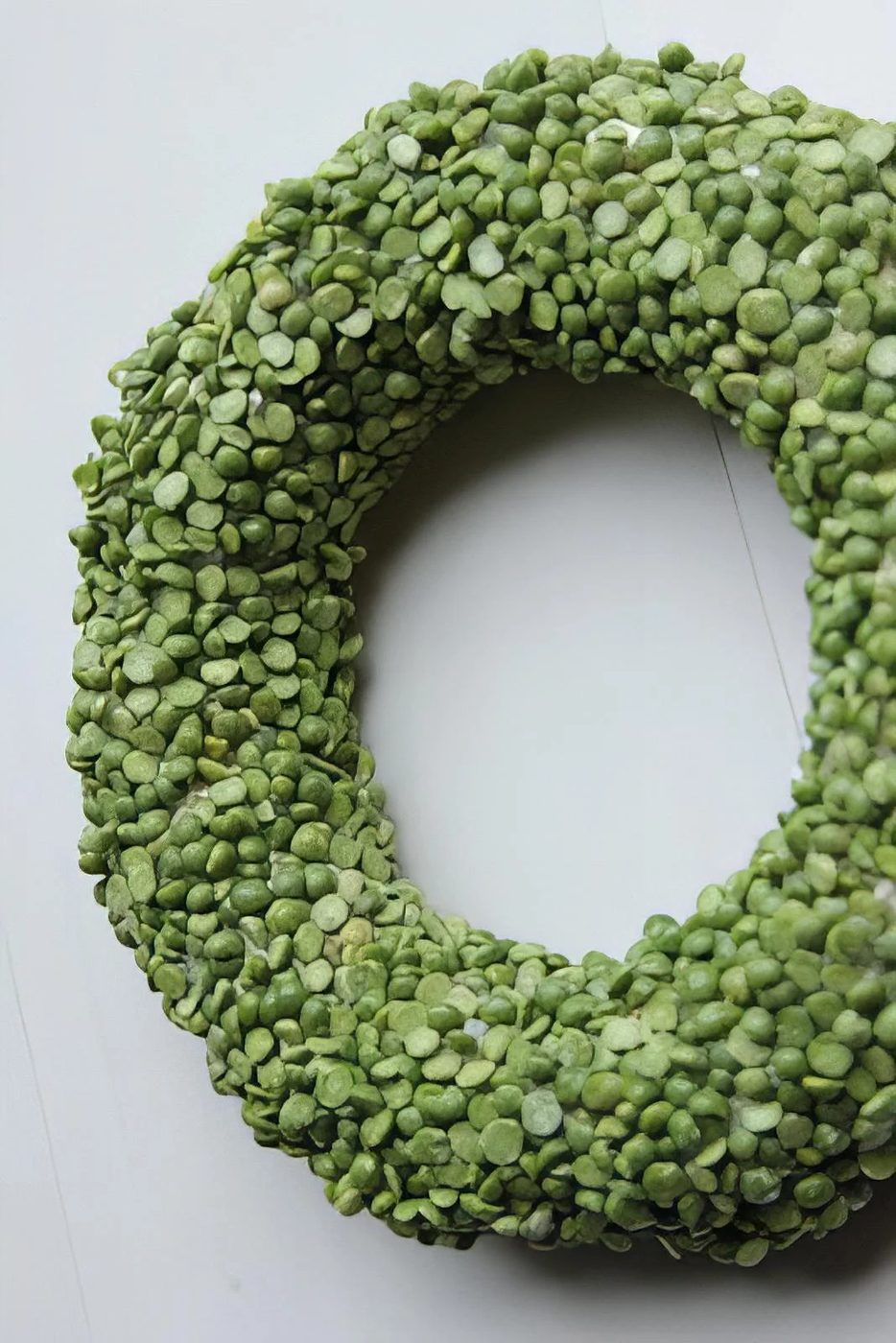 38 Split Peas Wreath 143629