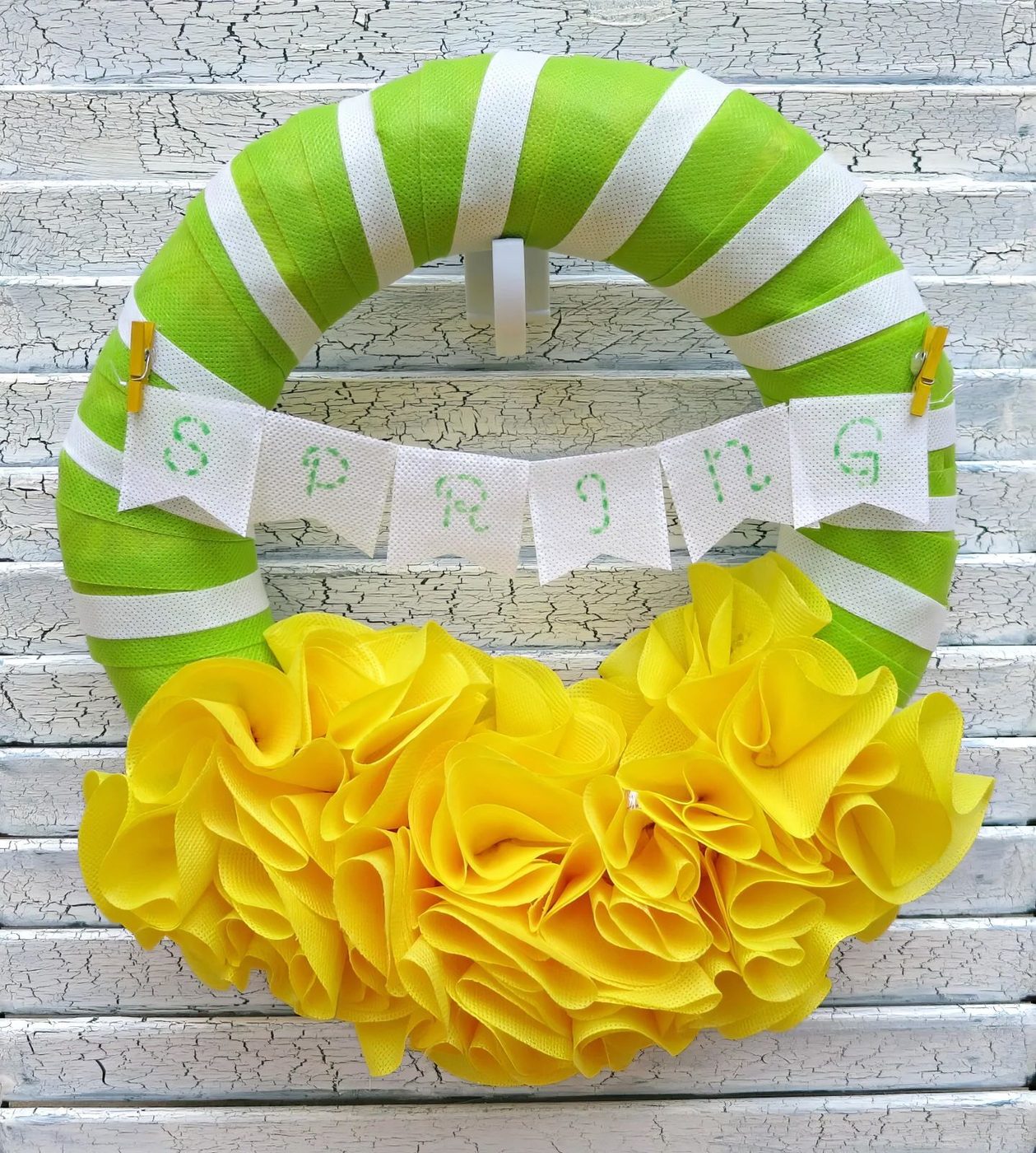 34 Spring Wreath1 143535