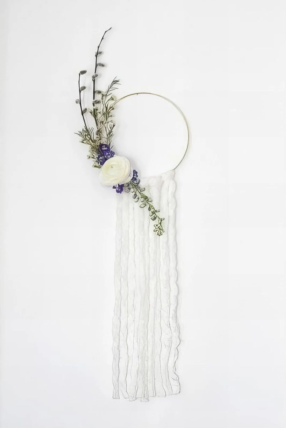 7 Floral And Yarn Modern Door Wreathe option Modern Spring Wreath 1 400x600 143706