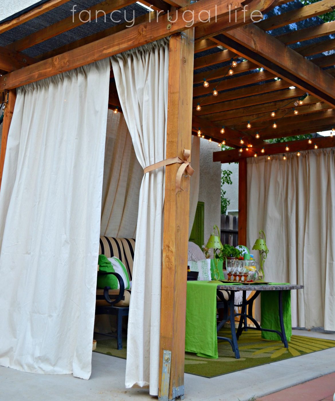Create the well fitted place to entertain outdoors with these memorable options to increase patio ambience via Bekob.com