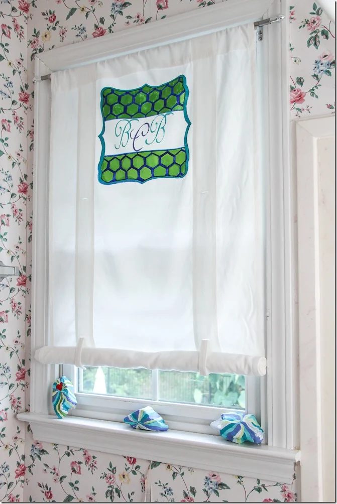 Unskinny Boppy - small white painted shade - via Bekob