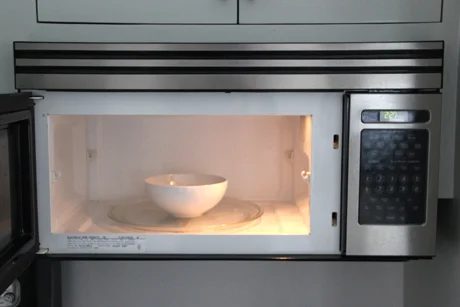 Cleaningmicrowave Dooropen