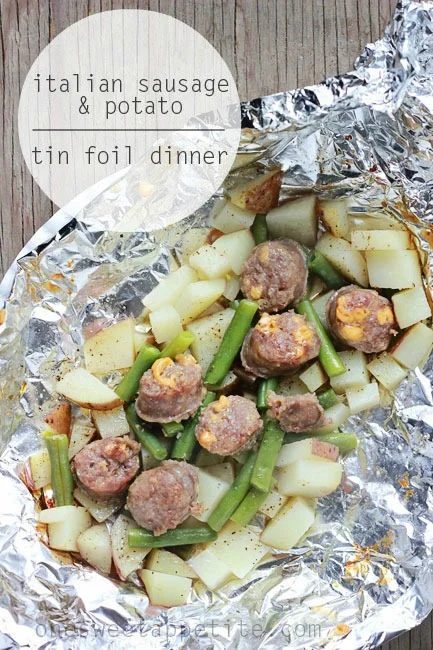 Not sure what meals to make on your next camping trip? Try these five straightforward and inexpensive camping dinners! 5 straightforward Recipes for Camping Dinners via @tipsaholic