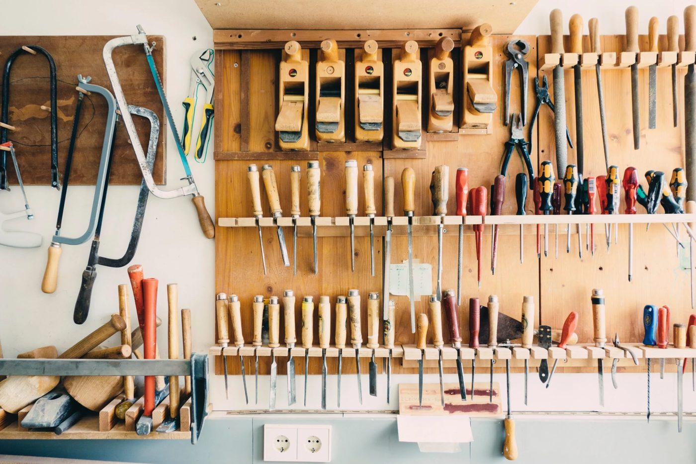 5 Tips for Spring Cleaning in Your Garage