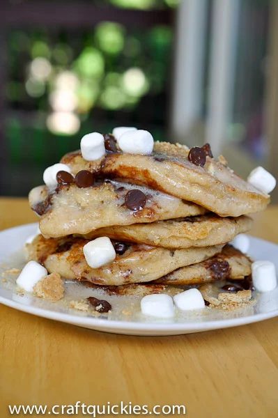Love to make pancakes on lazy Saturday mornings? Here are 50 memorable pancake recipes to have on hand for your next leisurely breakfast. 50 Delightful Pancake Recipes for Saturday