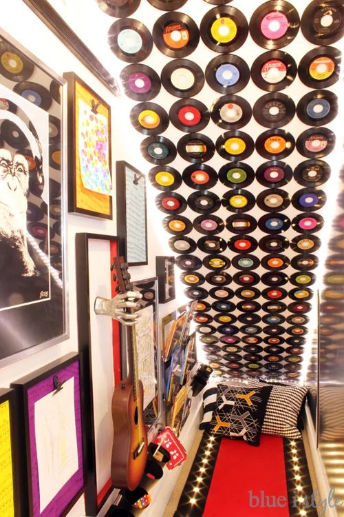 Handmade Wall Decor options: how to mount records on the wall for a feature wall, no damage to the wall (Blue I Style)