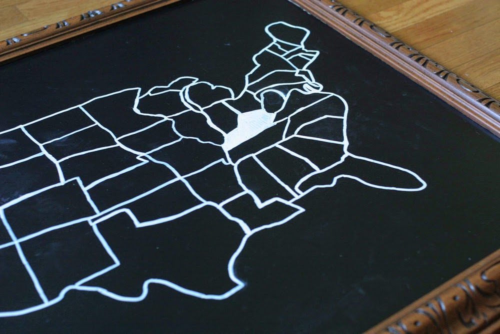 Handmade Wall Decor options: straightforward handmade chalkboard map (Craftivity)