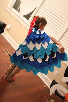55 memorable No-Sew Halloween Costumes For Kids - Tipsaholic, #halloween, #costumes, #Handmade, #no-sew, #halloweencostumes