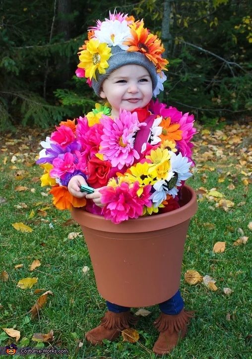 55 memorable No-Sew Halloween Costumes For Kids - Tipsaholic, #halloween, #costumes, #Handmade, #no-sew, #halloweencostumes