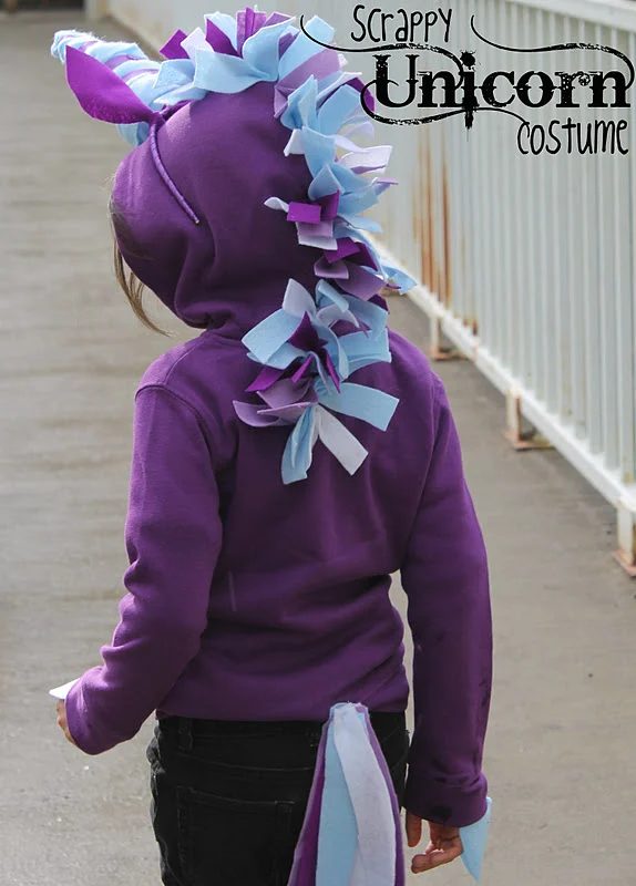 55 memorable No-Sew Halloween Costumes For Kids - Tipsaholic, #halloween, #costumes, #Handmade, #no-sew, #halloweencostumes