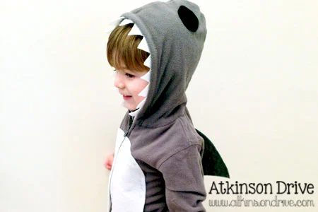 55 memorable No-Sew Halloween Costumes For Kids - Tipsaholic, #halloween, #costumes, #Handmade, #no-sew, #halloweencostumes