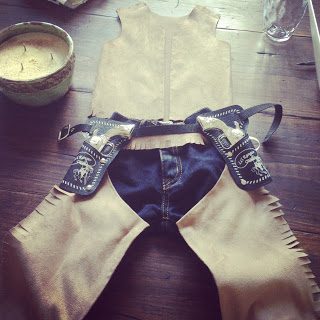 55 memorable No-Sew Halloween Costumes For Kids - Tipsaholic, #halloween, #costumes, #Handmade, #no-sew, #halloweencostumes