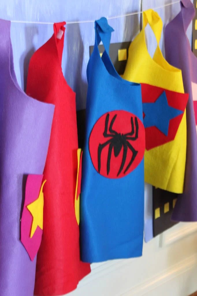 55 memorable No-Sew Halloween Costumes For Kids - Tipsaholic, #halloween, #costumes, #Handmade, #no-sew, #halloweencostumes