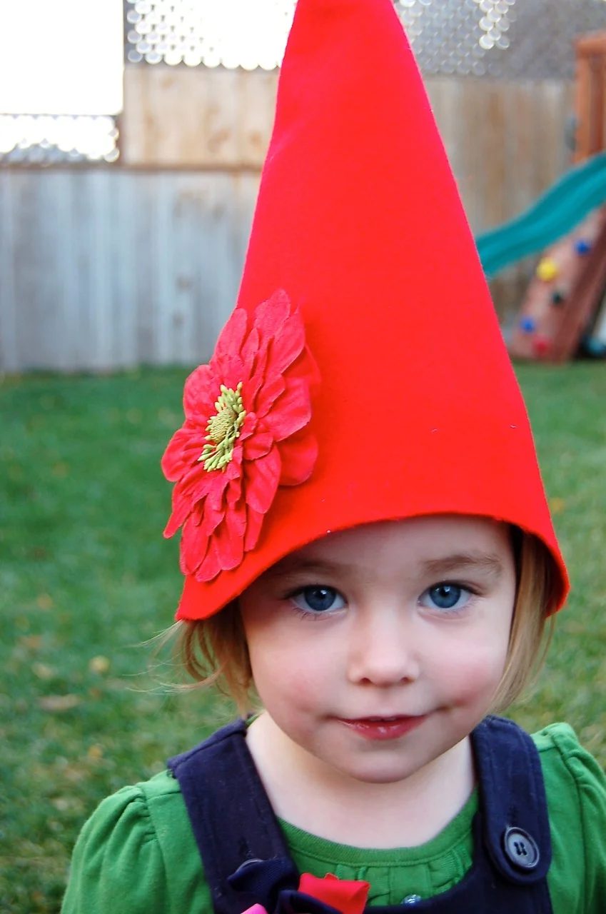 55 memorable No-Sew Halloween Costumes For Kids - Tipsaholic, #halloween, #costumes, #Handmade, #no-sew, #halloweencostumes