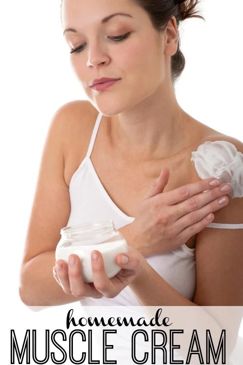 If you love the relief of muscle creams from the store then you will love this straightforward homemade muscle cream. Follow this quick and straightforward recipe for relief. Homem