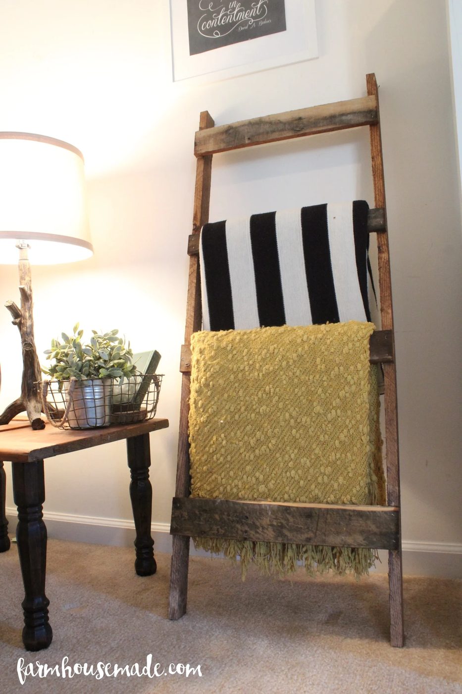 pallet-blanket-ladder-farmhousmade