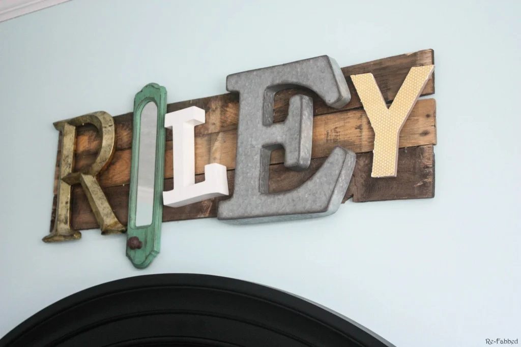 eclectic-name-pallet-sign-refabbed