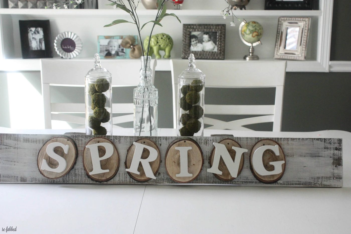 wood-slice-pallet-sign-by-refabbed