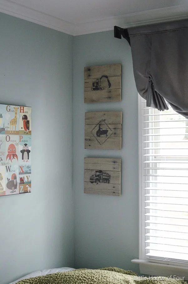 pallet-photo-transfer-art-little-house-of-four